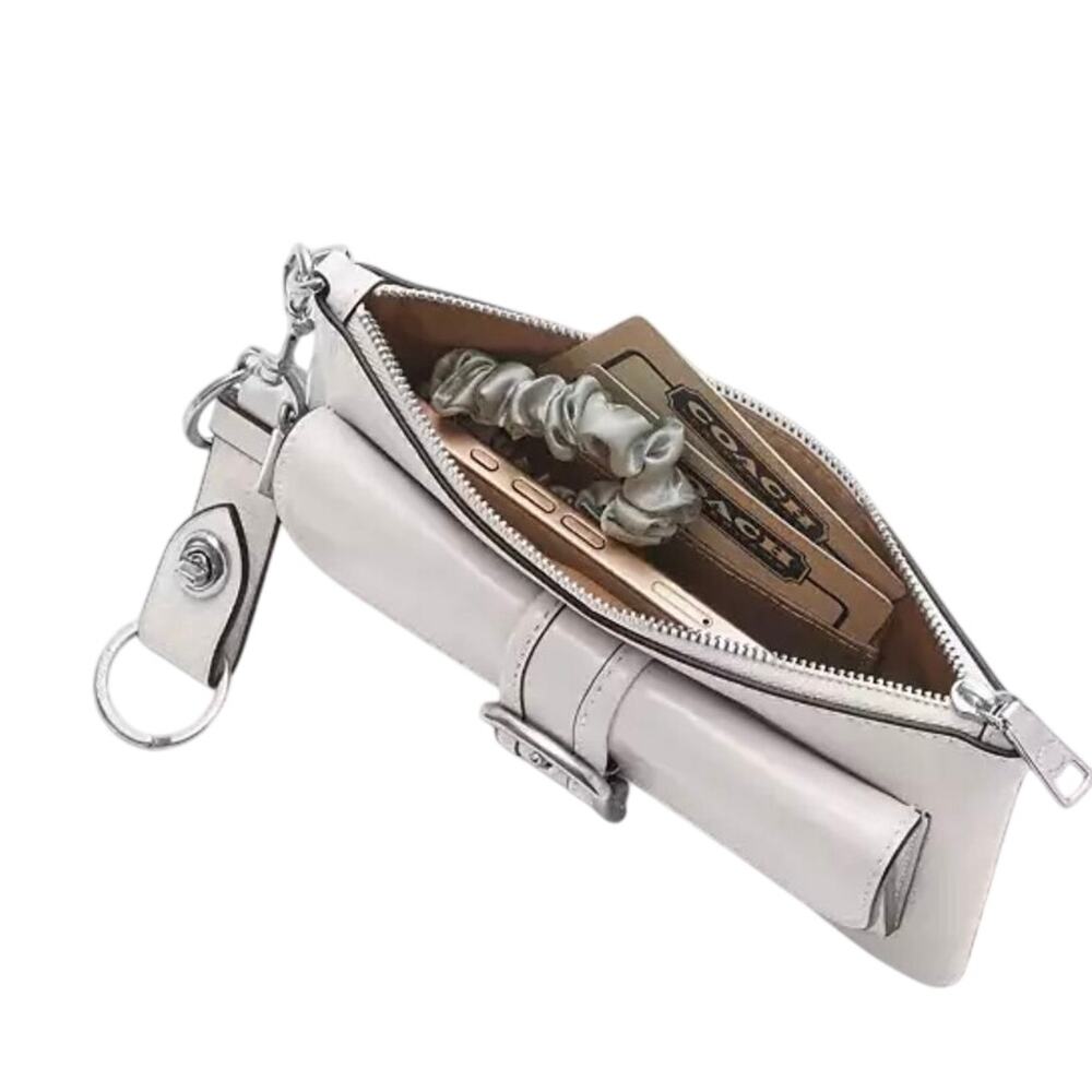 Coach Ashton Wristlet NWT - Picture 4 of 5